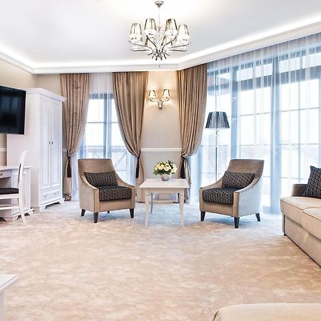 Boutique Odyseja & Spa Ciechocinek Εξωτερικό φωτογραφία A suite at the hotel