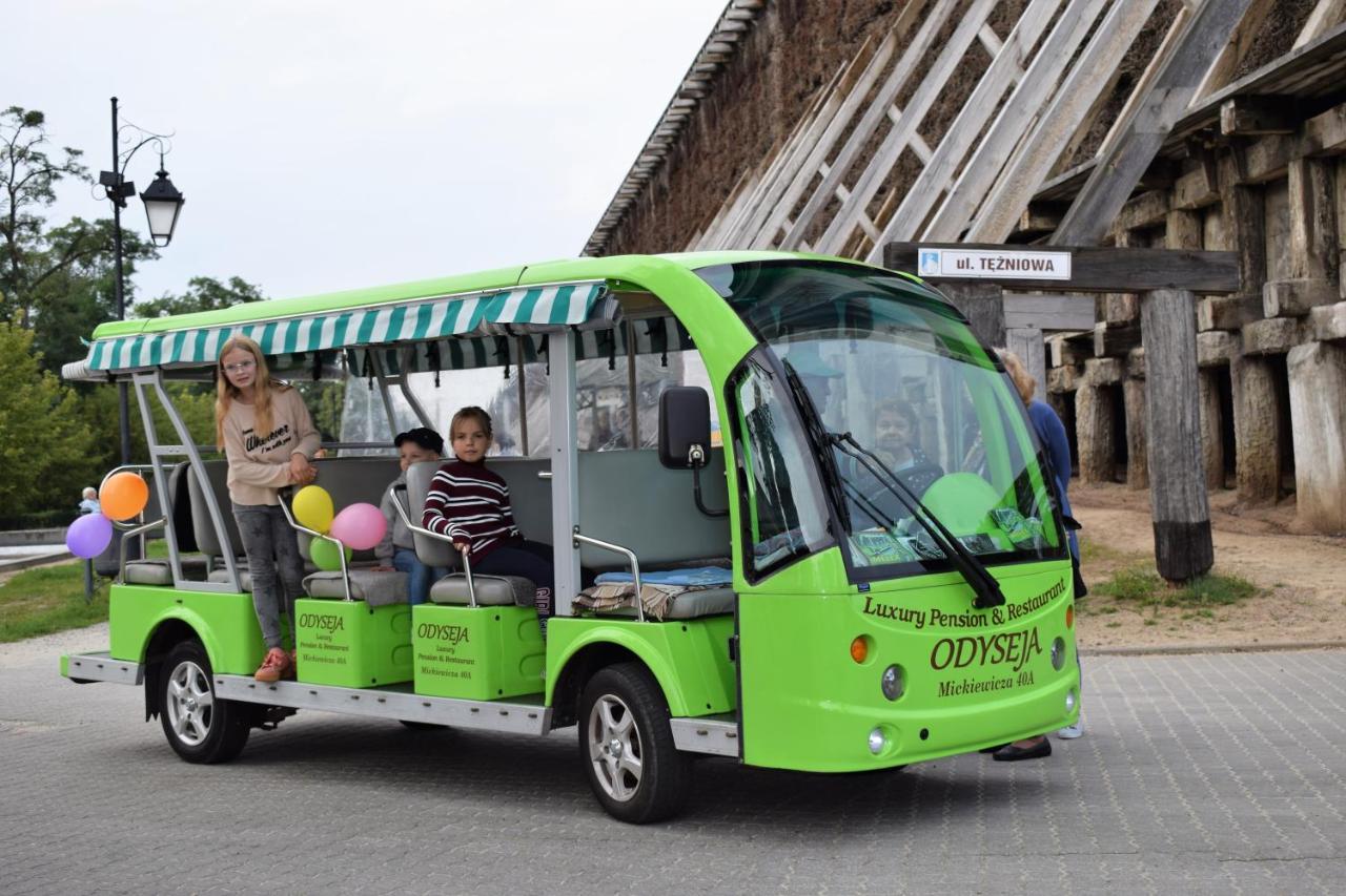 Boutique Odyseja & Spa Ciechocinek Εξωτερικό φωτογραφία The Odisey electric shuttle bus