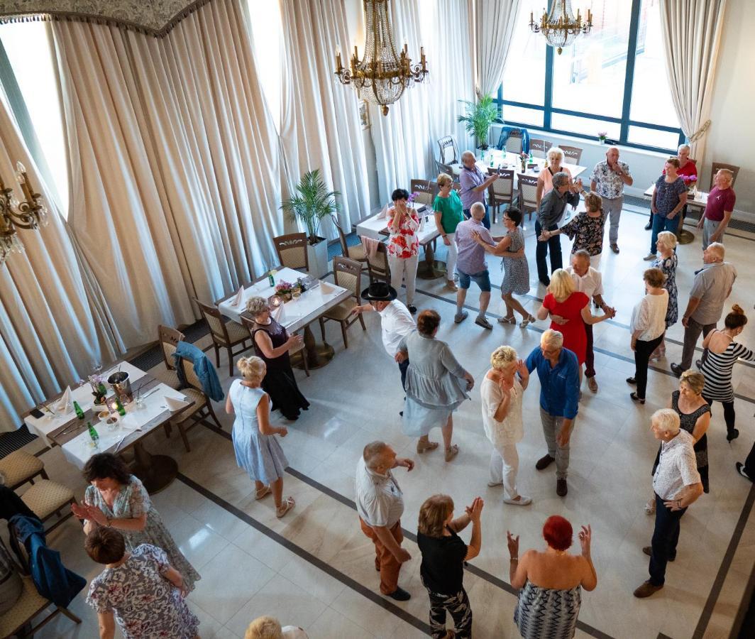 Boutique Odyseja & Spa Ciechocinek Εξωτερικό φωτογραφία The 2012 opening of the renovated hotel