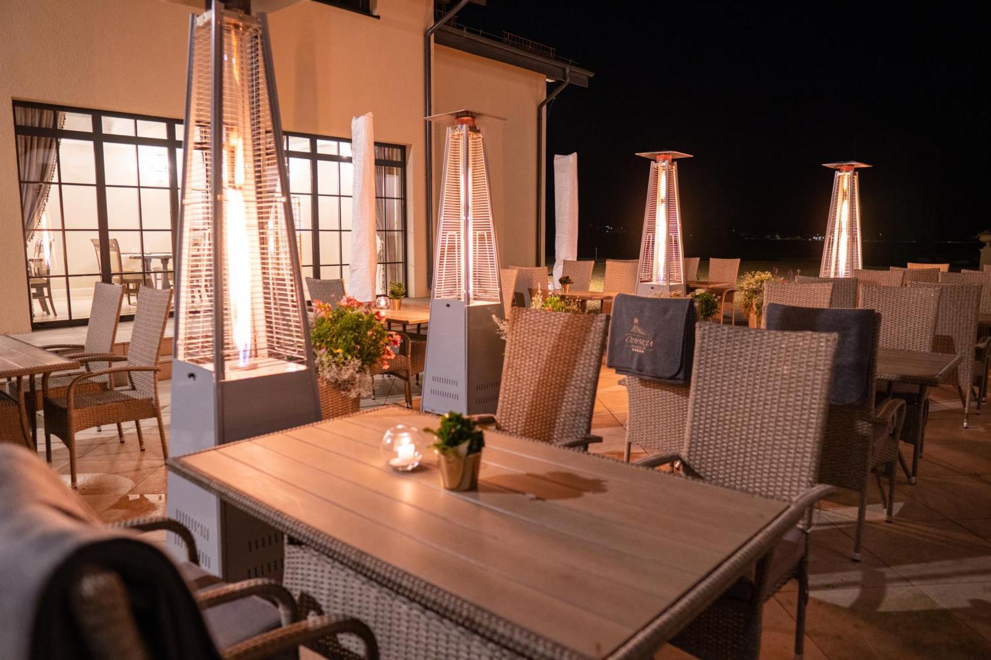 Boutique Odyseja & Spa Ciechocinek Εξωτερικό φωτογραφία Gas patio heater