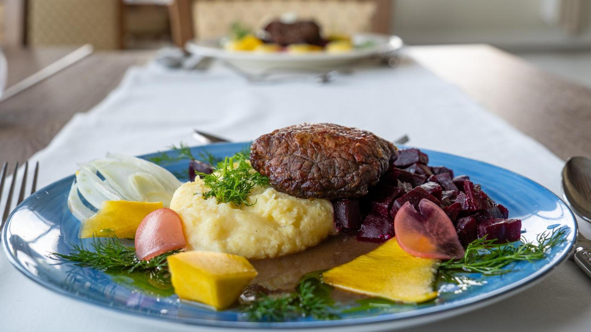 Boutique Odyseja & Spa Ciechocinek Εξωτερικό φωτογραφία A plate of biff Rydberg