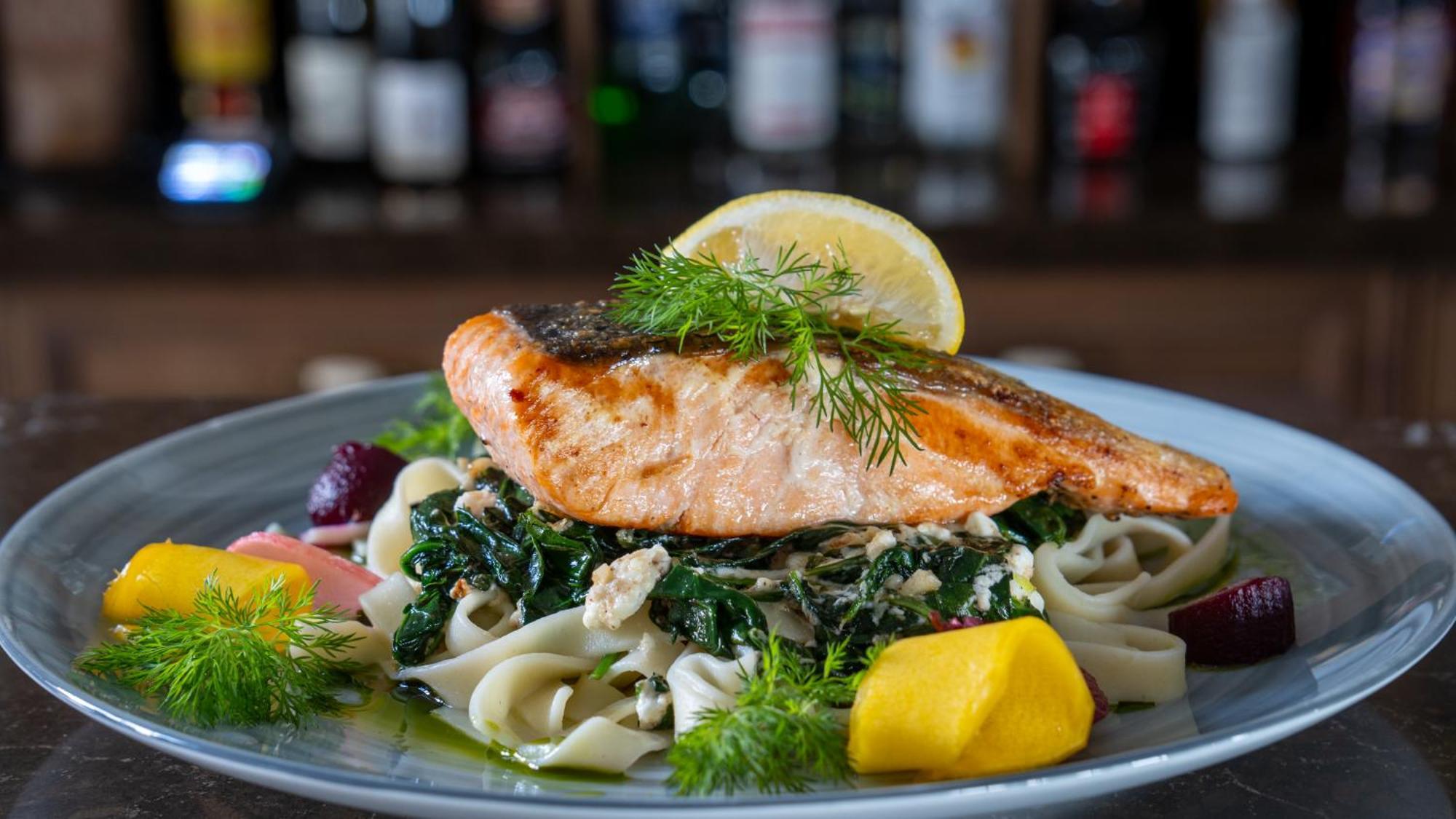Boutique Odyseja & Spa Ciechocinek Εξωτερικό φωτογραφία Salmon with pasta