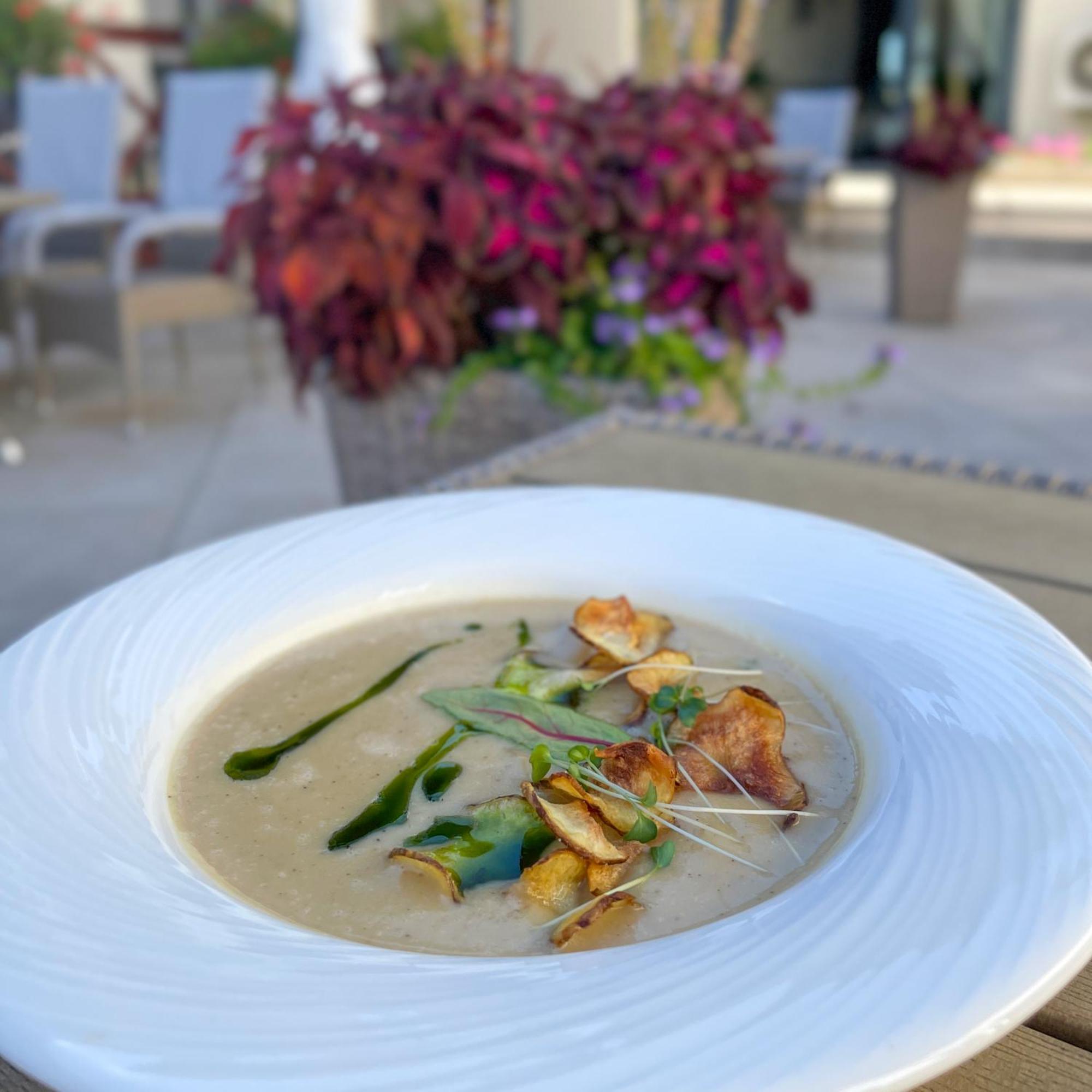 Boutique Odyseja & Spa Ciechocinek Εξωτερικό φωτογραφία A bowl of mushroom soup